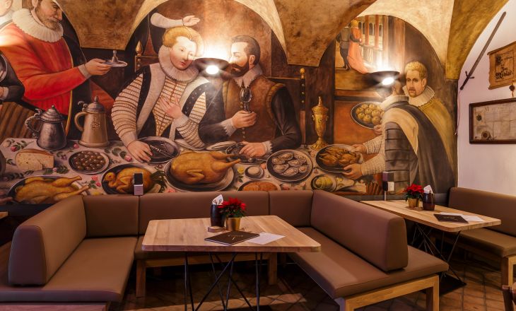 Nenechte si ujít kulinářské speciality české kuchyně v moderním i tradičním pojetí a zažijte historickou atmosféru restaurace v novém kabátě dnešní doby. 