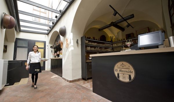 Restaurace