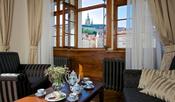 Appartement mit 2 Schlafzimmern und Blick auf die Prager Burg (4)